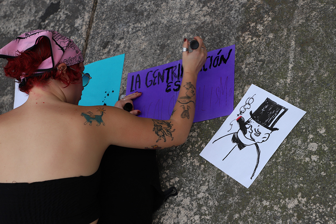 Decenas de asistentes expresaron sus pensamientos sobre los problemas que genera la gentrificación