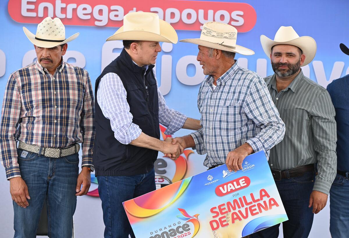 En Durango, entregan 190 toneladas de semilla a productores. (Especial)