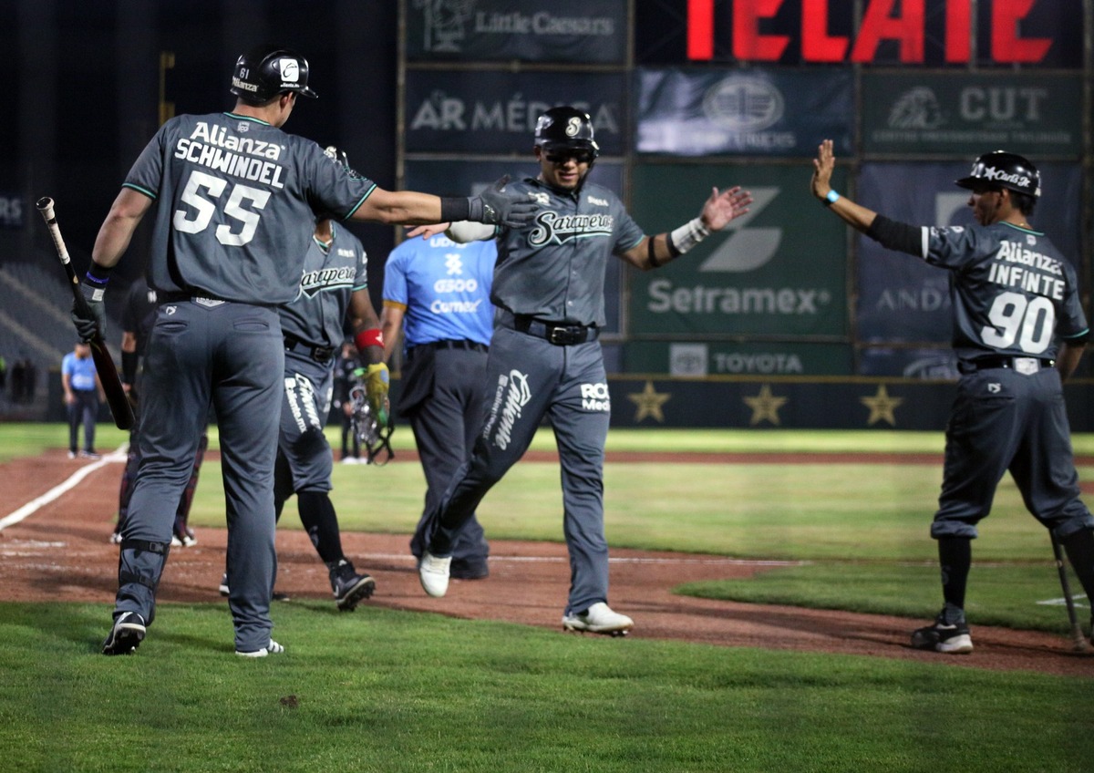 El primer juego de la serie celebrado la noche del viernes en el Estadio Revolución. | Especial