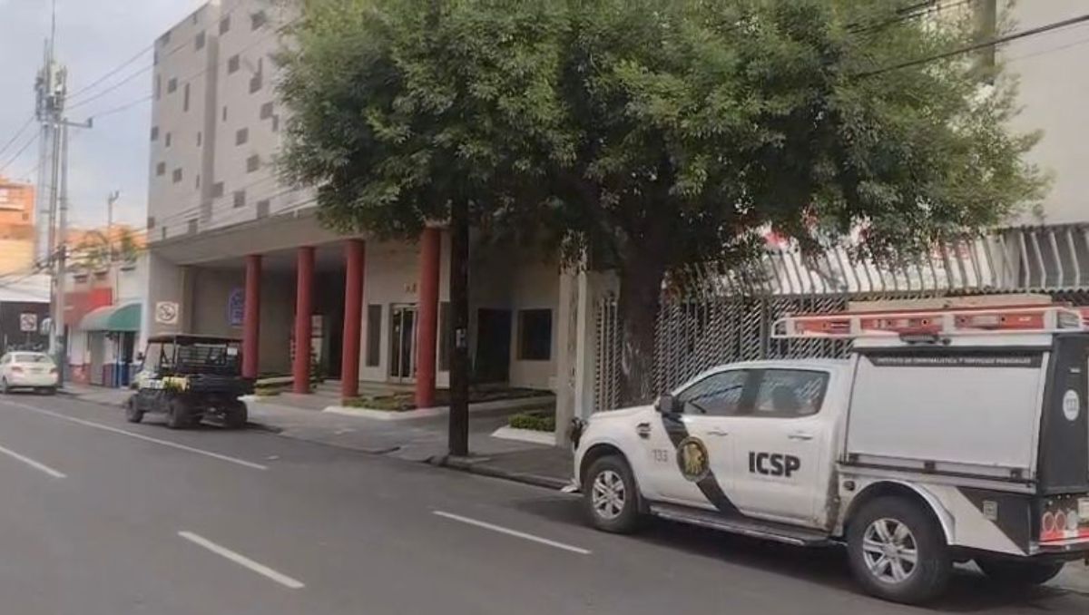La zona fue acordonada por elementos de la policía de Monterrey y agentes ministeriales. / Miranda Arias