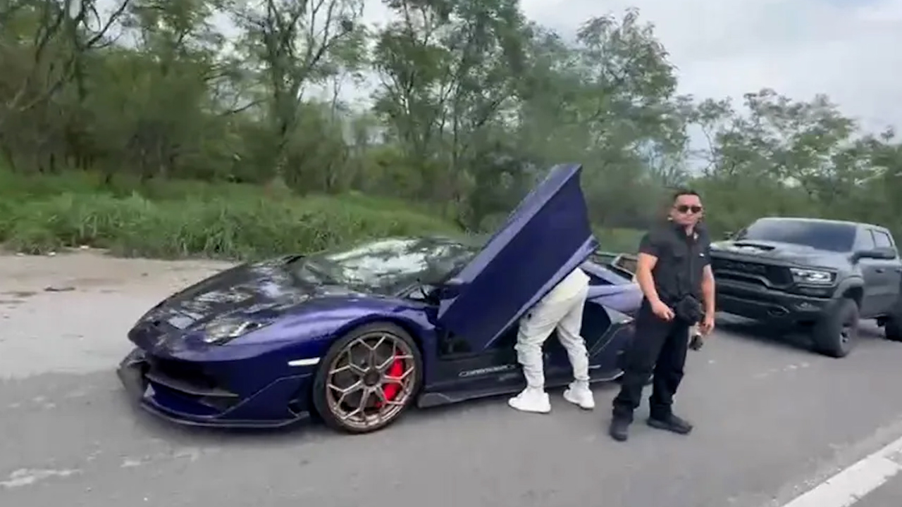 Detienen al influencer Alfredo Valenzuela por manejar a alta velocidad en NL