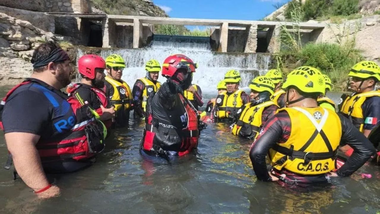 Rescatistas de Ciudad Acuña apoyan en inundaciones de Texas