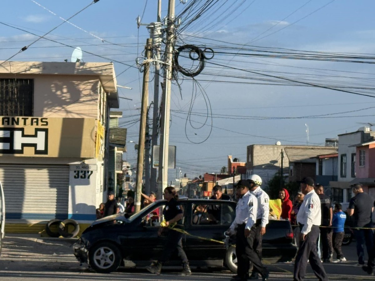 Accidente en avenida Madero de Pachuca. (Cortesía)