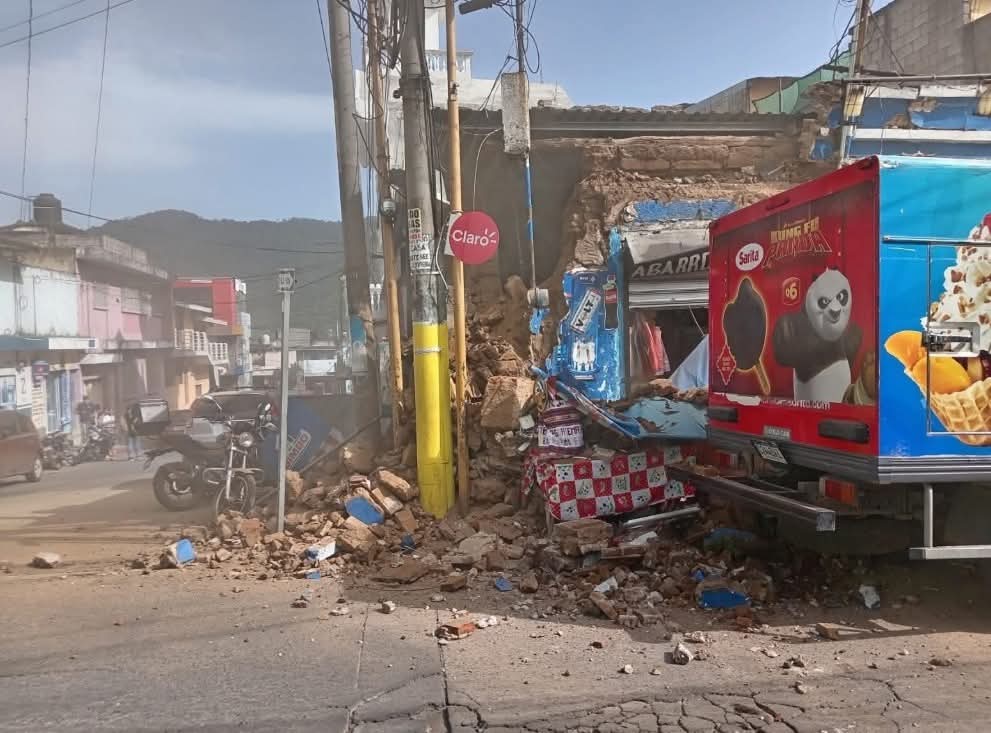 Daños tras sismos en Guatemala. | @sisnagt_oficial