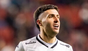 José Paradela ya está en la Ciudad de México para reforzar a Cruz Azul de cara al Apertura 2025.
