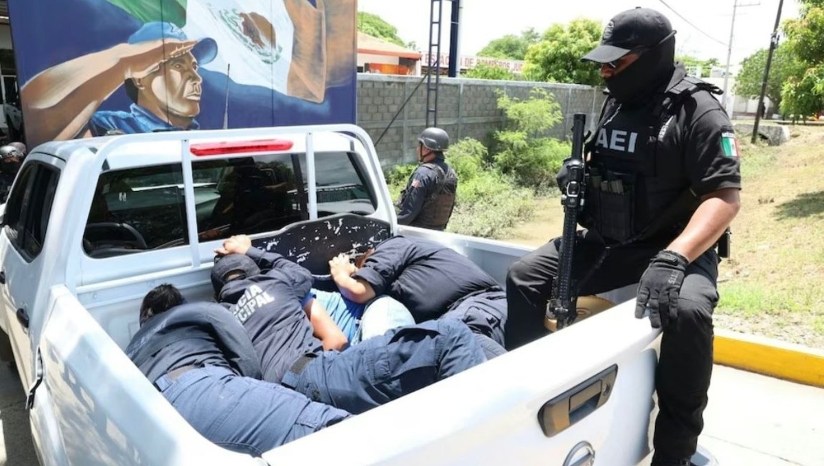 Policías en Oaxaca. (Foto: Especial)