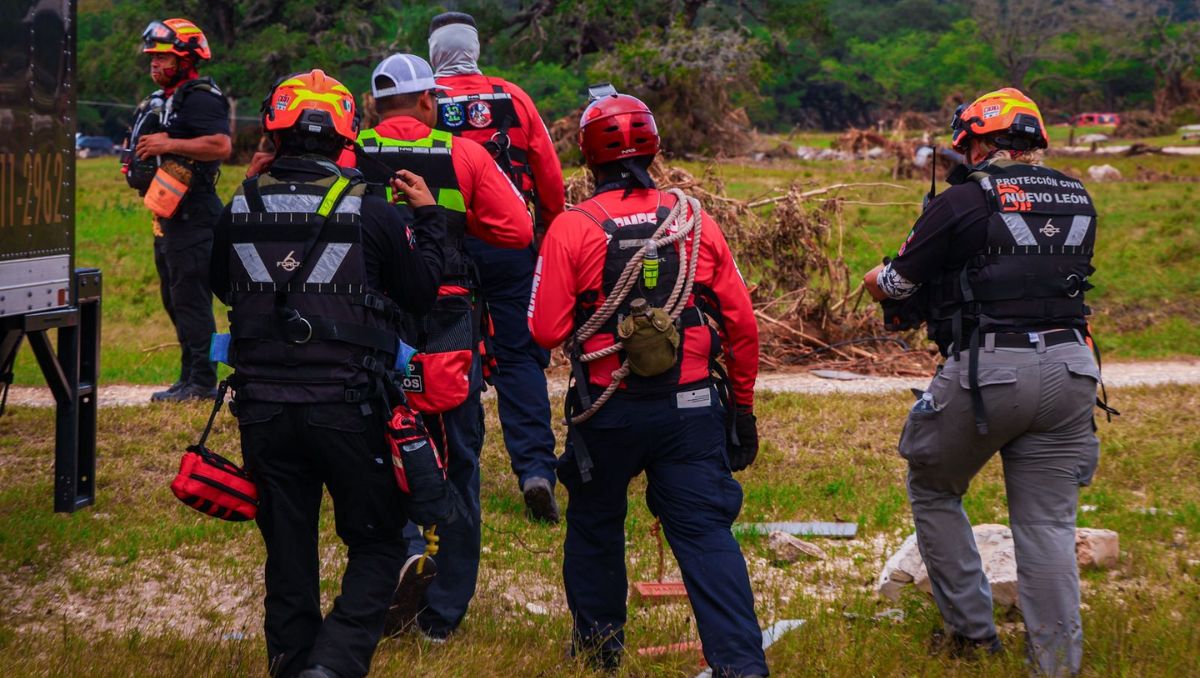 Se espera que en días próximos se sumen más elementos de Protección Civil de Nuevo León. Especial