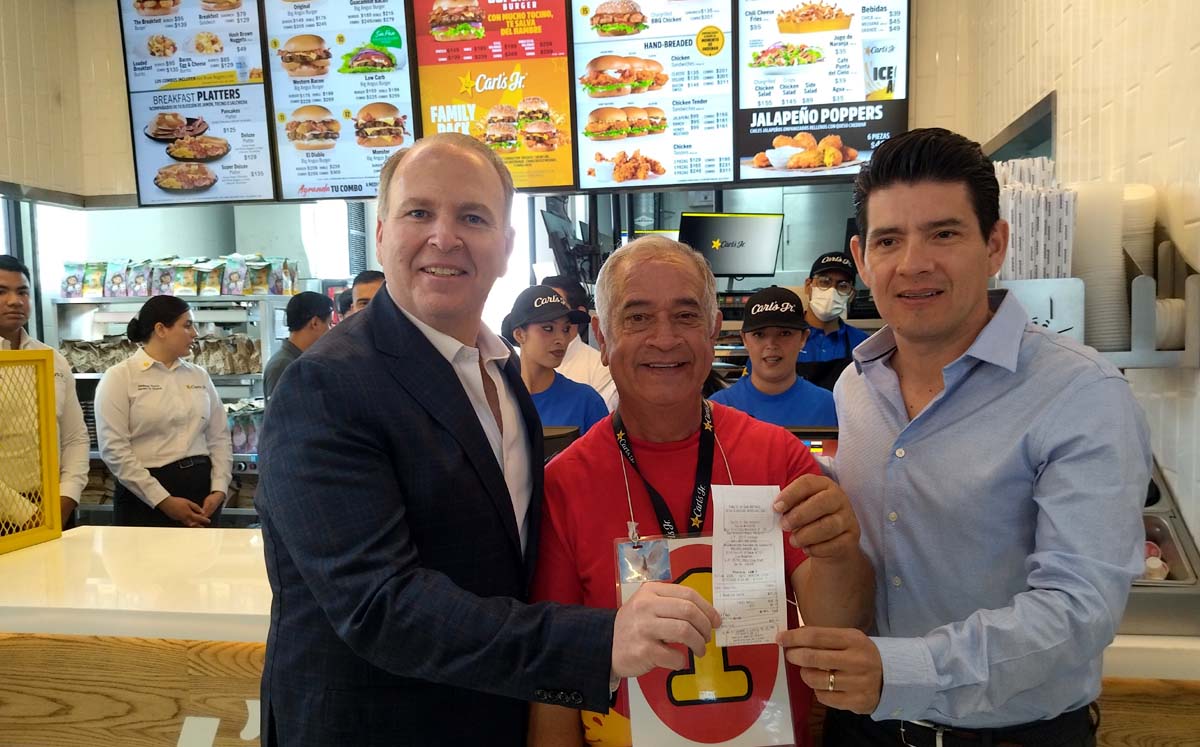Inauguración de Carls Jr San Antonio en Gómez Palacio. | Jorge Maldonado