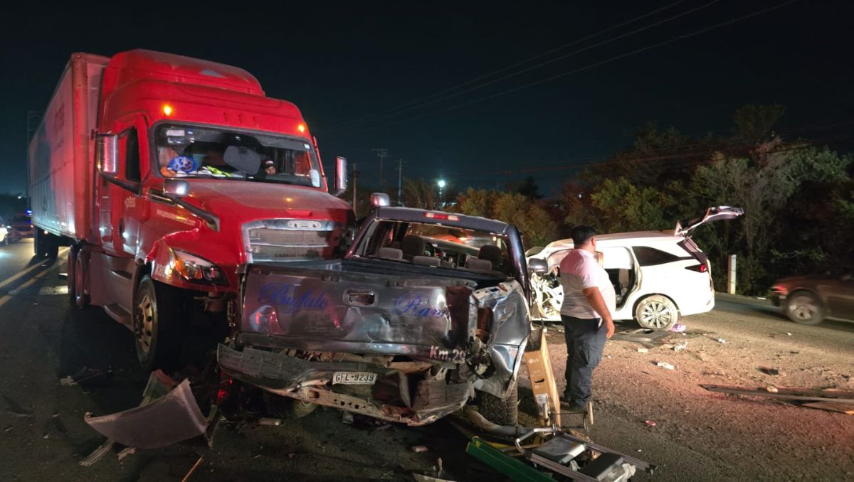 El accidente ocurrió sobre la carretera a Laredo a la altura del kilómetro 26. Israel Santacruz