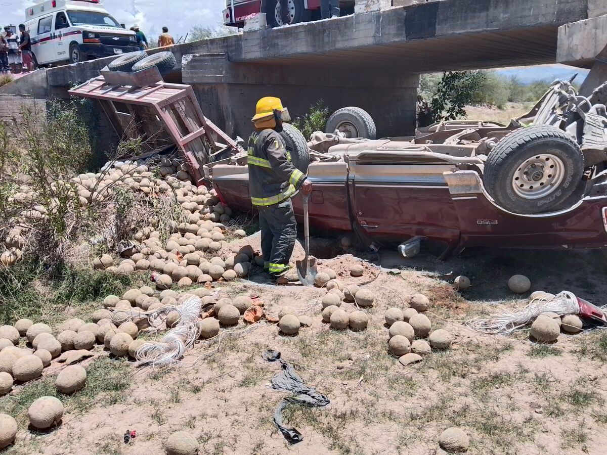 El accidente ocurrió en Matamoros, Coahuila, específicamente sobre la carretera a Mieleras, a la altura del vado del río Aguanaval. | Especial