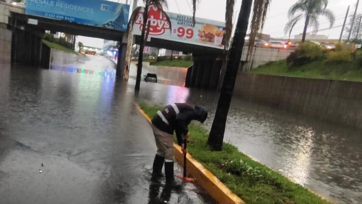 Inundaciones, colapso de bardas y caos vial, saldo de lluvia en Puebla | Verónica López