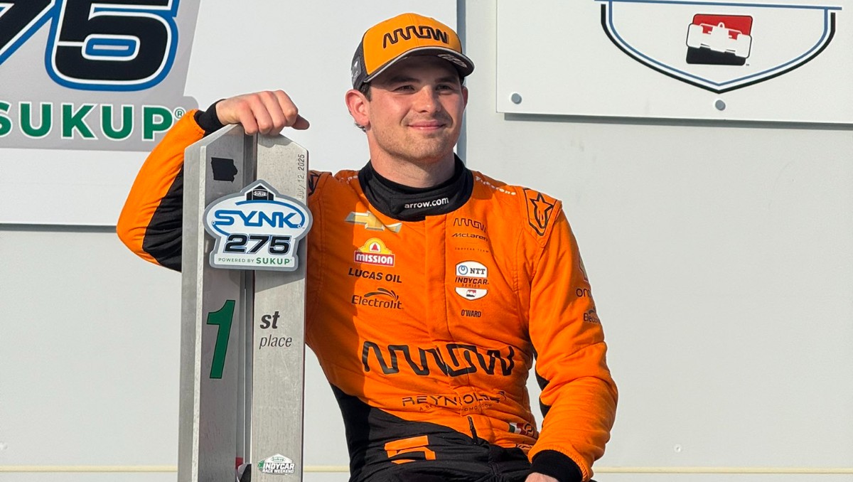 Pato O'Ward gana la primera carrera en Iowa Speedway (X @ ArrowMcLaren)