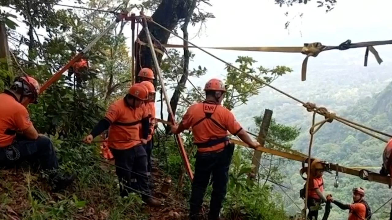 Hallan cuerpo en acantilado de hombre desaparecido en Veracruz