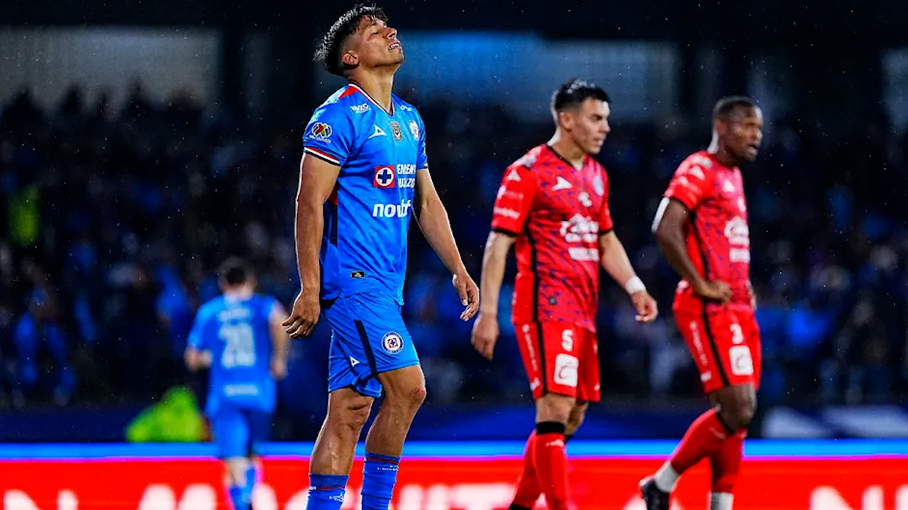 Cruz Azul debuta con triste empate sin goles ante Mazatlán en el Apertura 2025