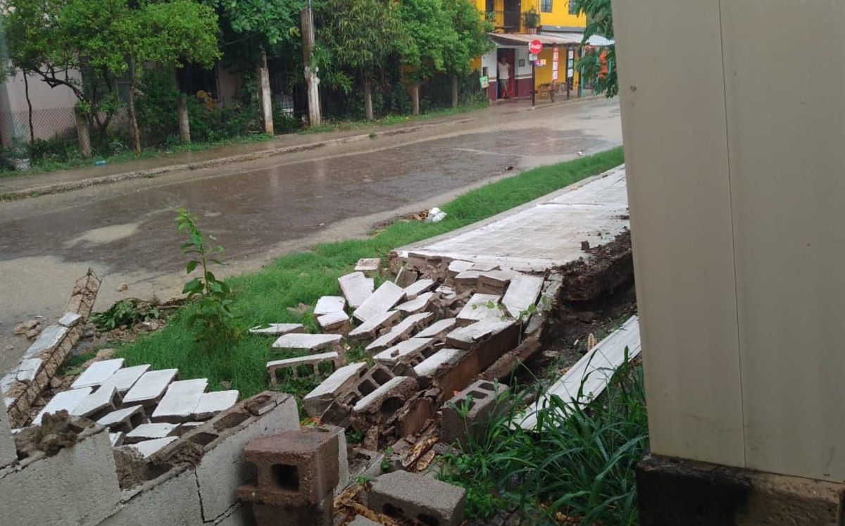Los daños más severos se presentaron en la escuela primaria Leona Vicario. | Mario Juárez