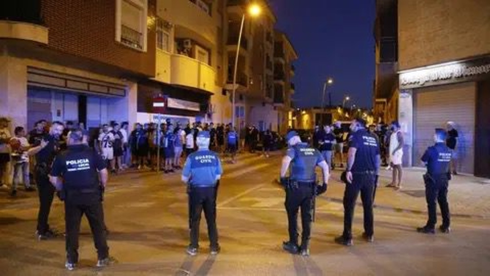 Peleas en el pequeño pueblo murciano de Torre Pacheco en España.