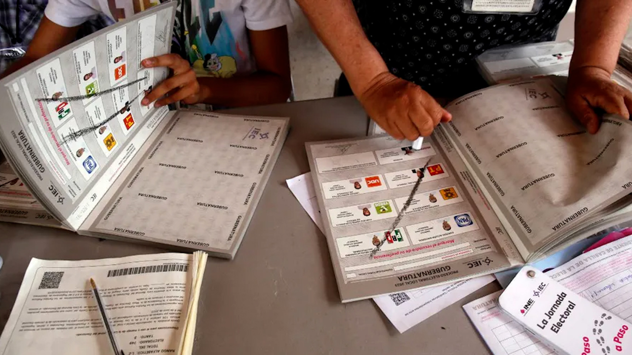 "Reforma electoral tiene ingredientes de retroceso": Exconsejero presidente IFE