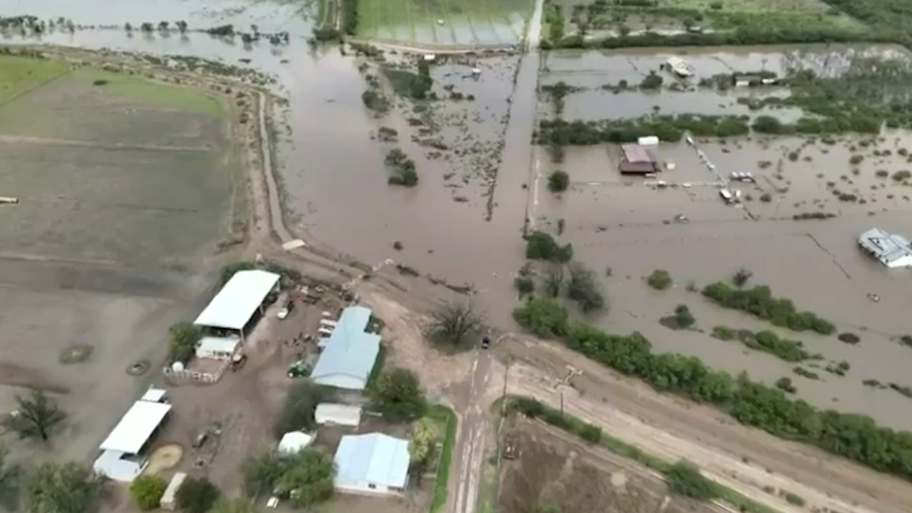 Comunidades de Texas quedaron bajo el agua tras inundaciones