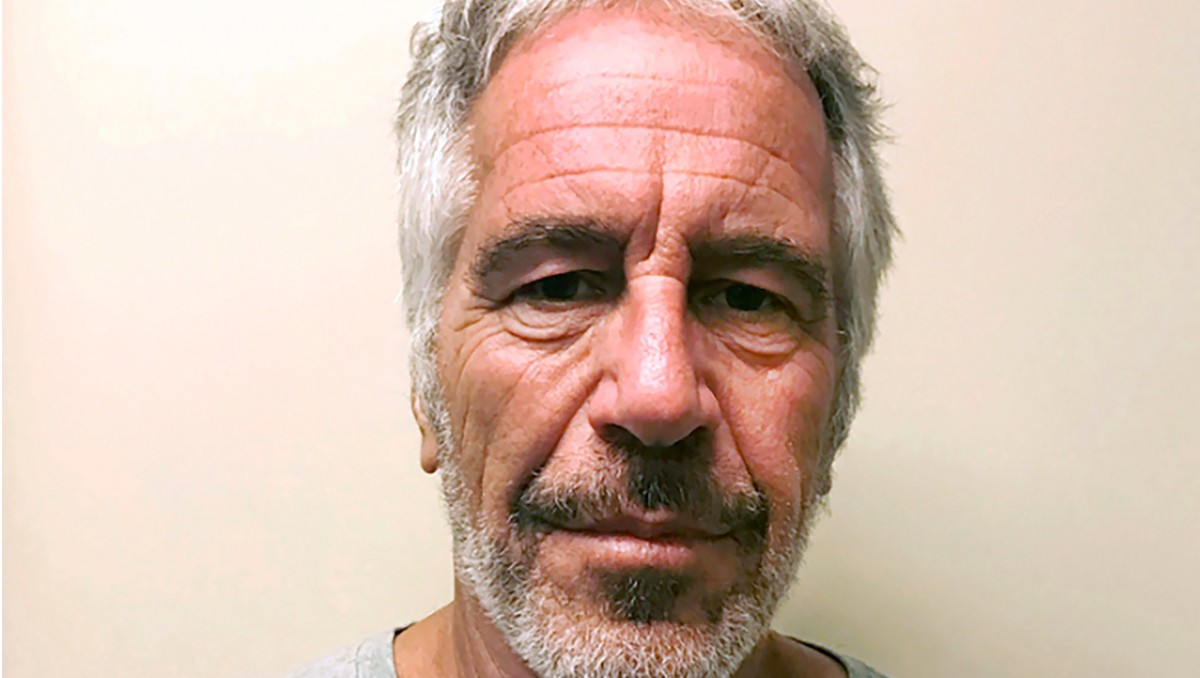 Donald Trump ha exigido que se olviden de Jeffrey Epstein, pero ha conseguido lo contrario. | AP