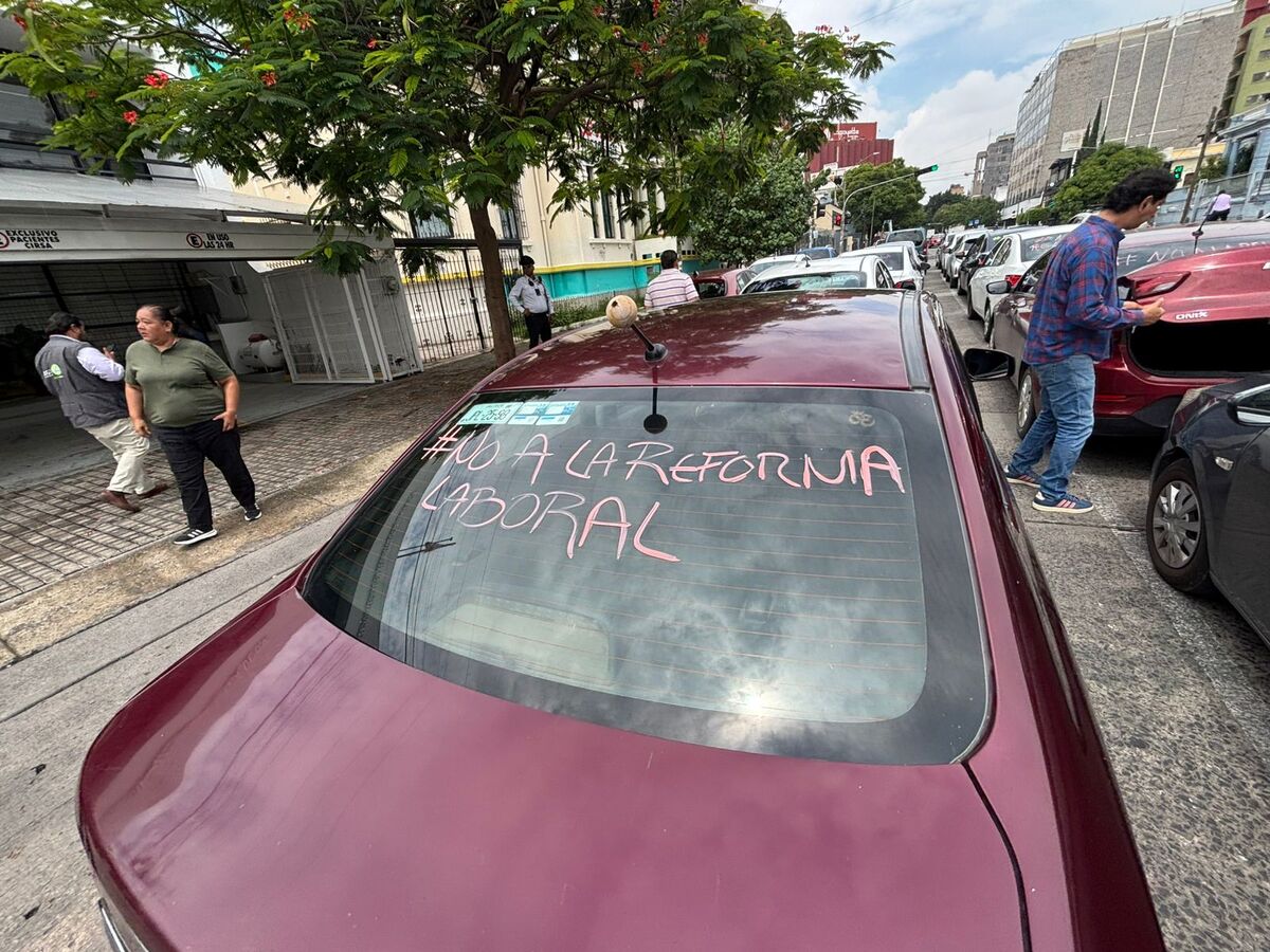 Manifestación de choferes de plataforma en Guadalajara. (Roberto Hurtado)