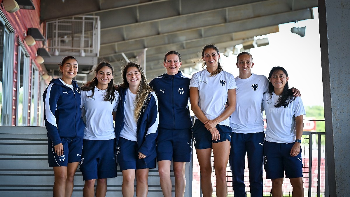 Rayadas se preparan para disputar el trofeo de Campeón de Campeonas (Imago7)