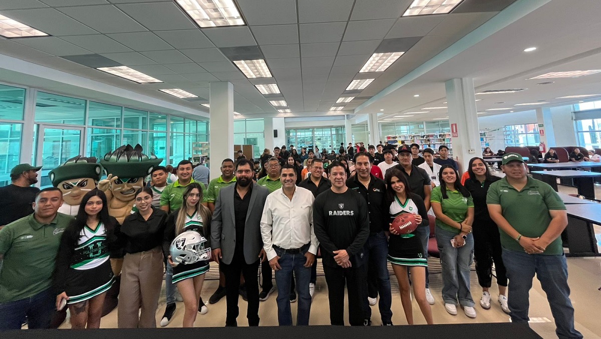 Este convenio ayudará a los interesados en jugar futbol americano o flag futbol a tener un espacio en donde entrenar. (cortesía)