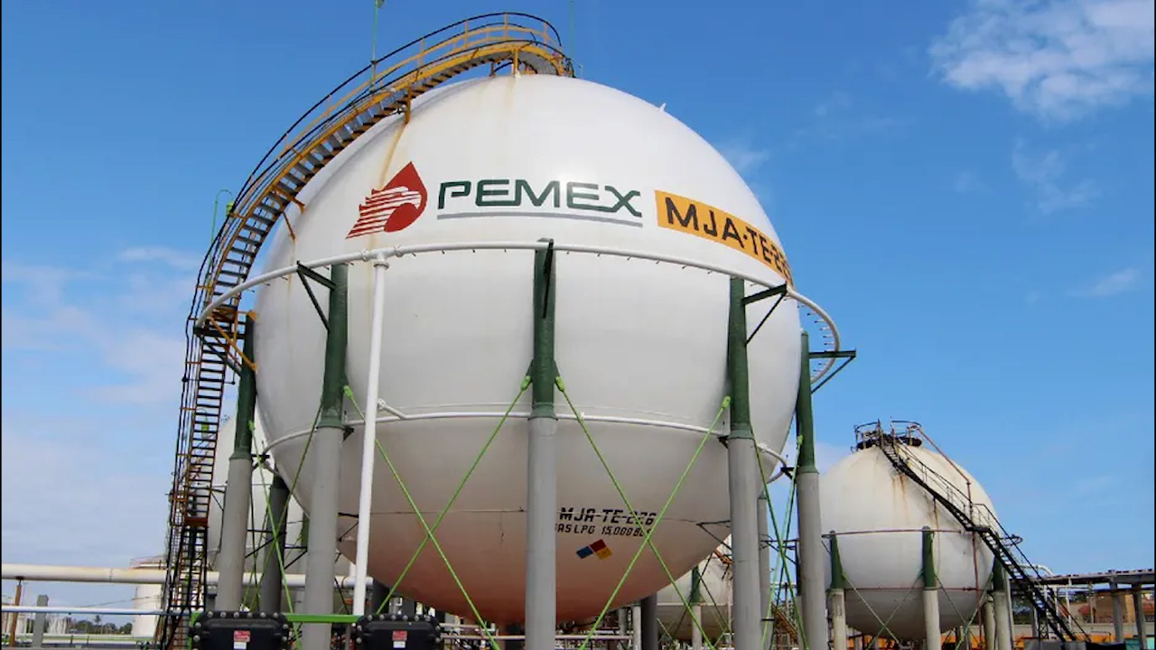 Empresas de Estados Unidos exigen a Sheinbaum pago millonario de Pemex