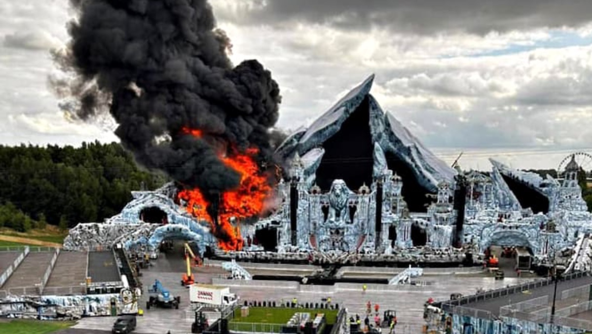 Así fue el incendio, que consumió el escenario principal de Tomorrowland | ESPECIAL