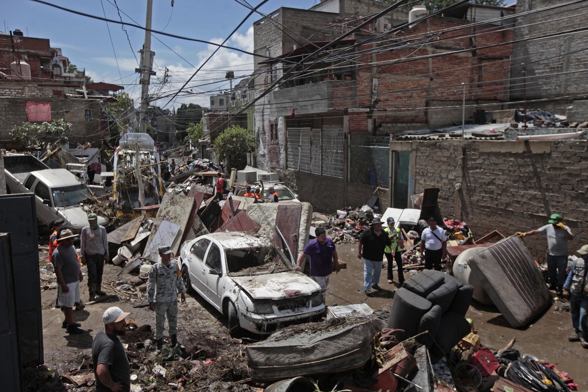 Así quedaron las calles de la colonia La Martinica en Zapopan. (Fernando Carranza)