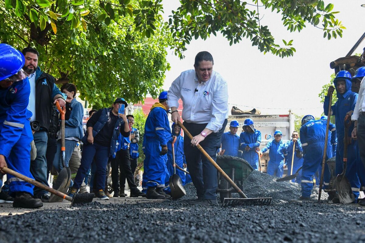 Alcalde Luis Mendoza inicia plan Cero Baches en Benito Juárez | Especial