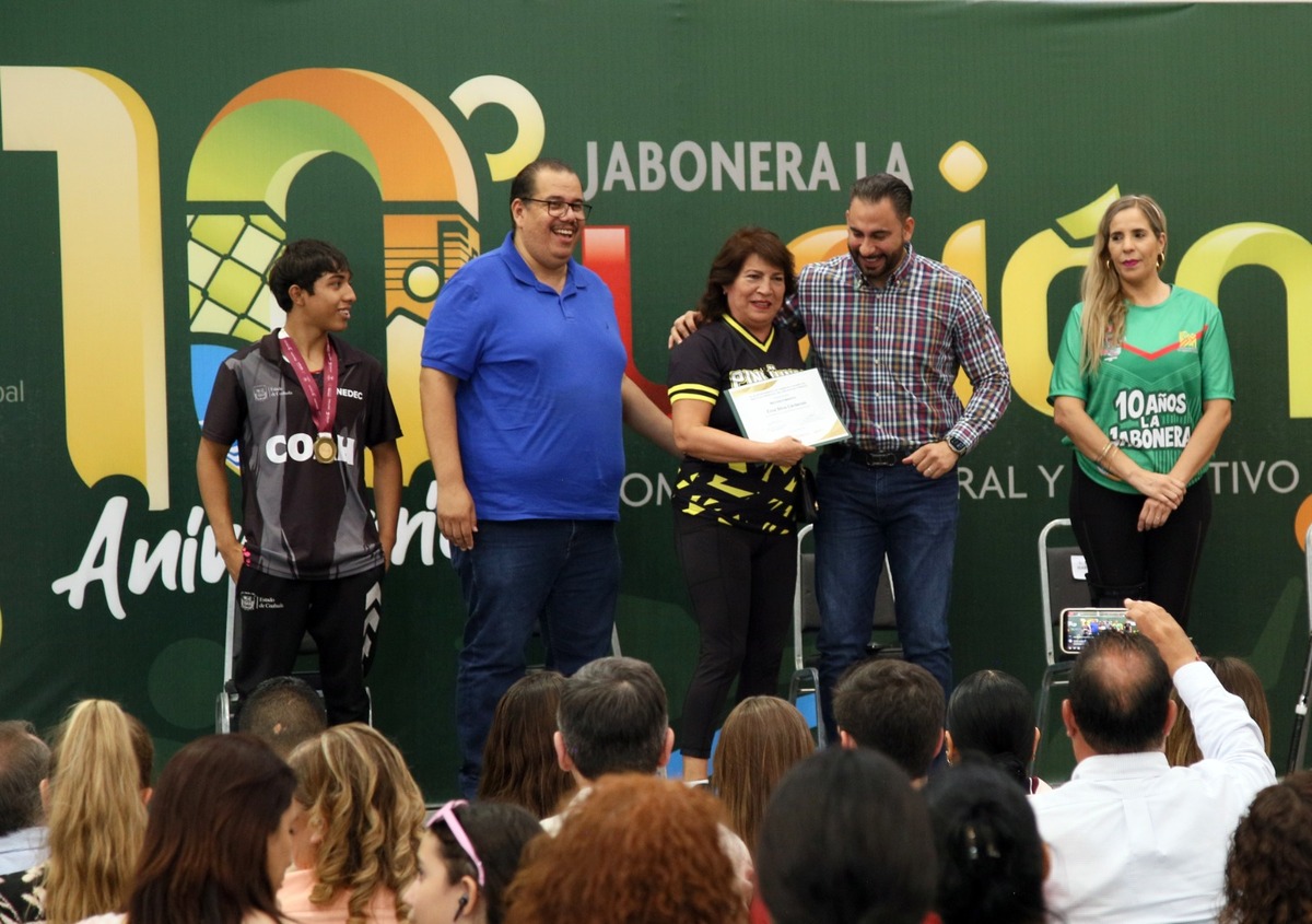 En Torreón, celebran 10 años del complejo deportivo La Jabonera. (Martín Piña)