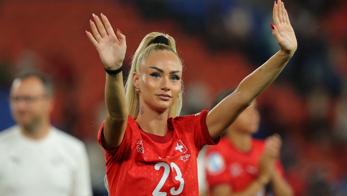 ¿Quién es Alisha Lehmann, la jugadora de Suiza que causa furor en la Eurocopa Femenina 2025? (Reuters)