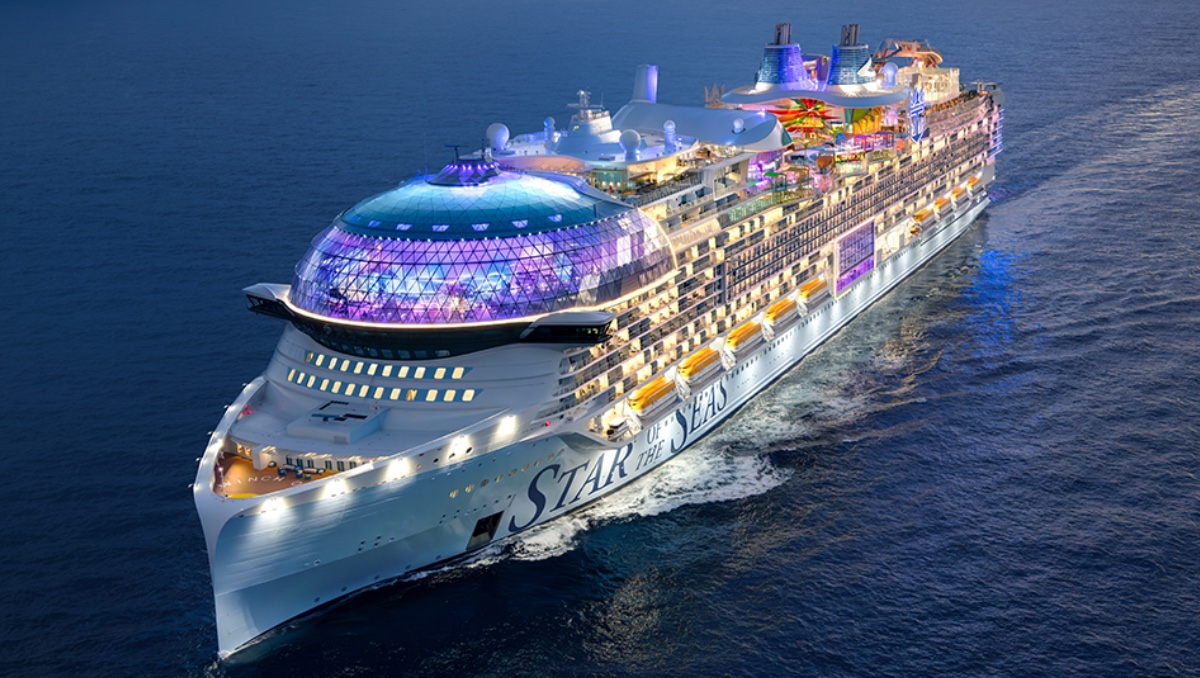 Crucero de lujo informa que 140 pasajeros se encuentran enfermos  | ESPECIAL