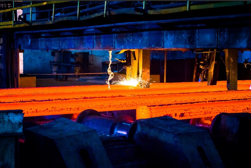 Así luce el interior de una de las plantas de ArcelorMittal, el gigante del acero liderado por Lakshmi Mittal.