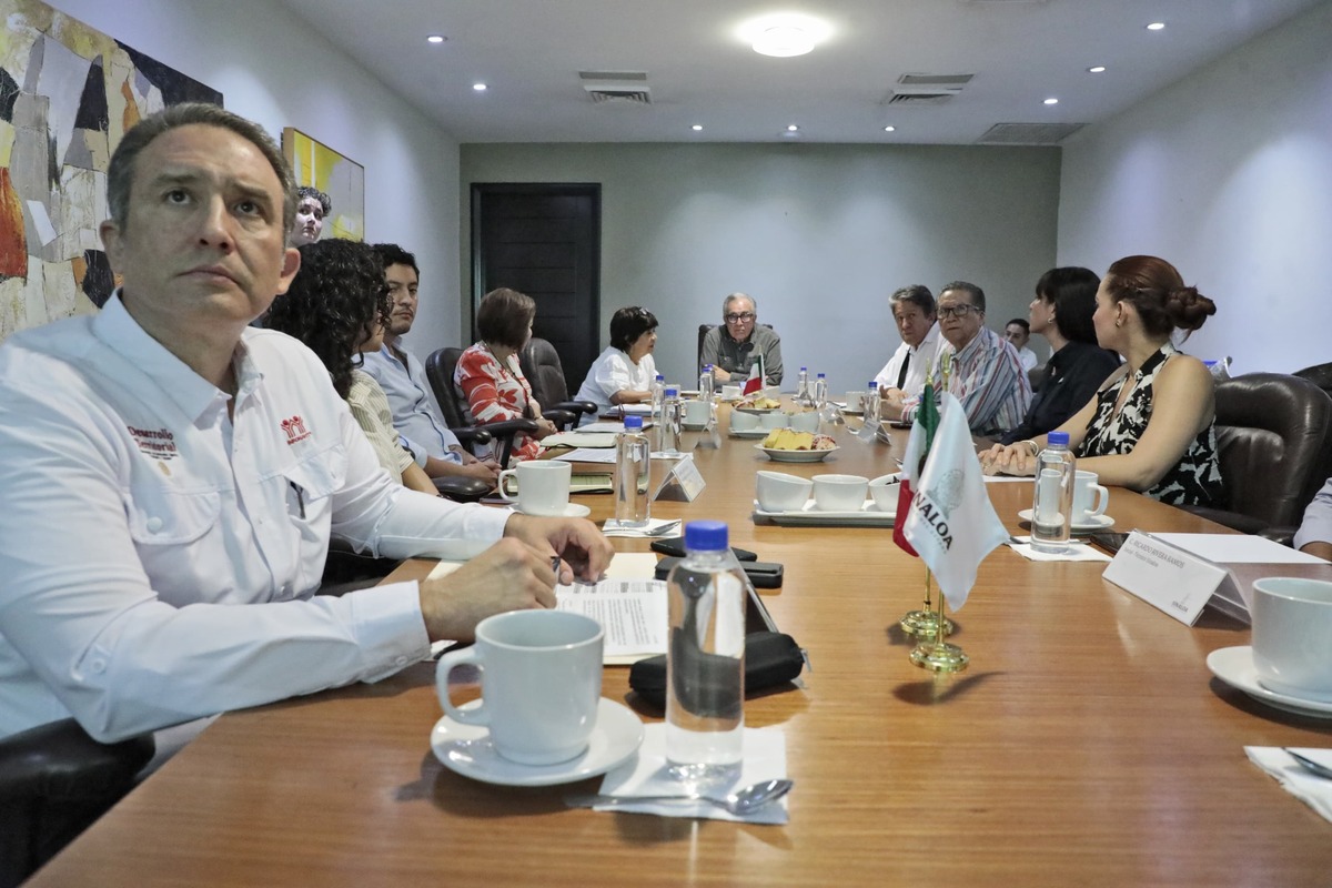 Compromete Rocha Moya coordinación y disposición para el gran desarrollo de vivienda social en Sinaloa