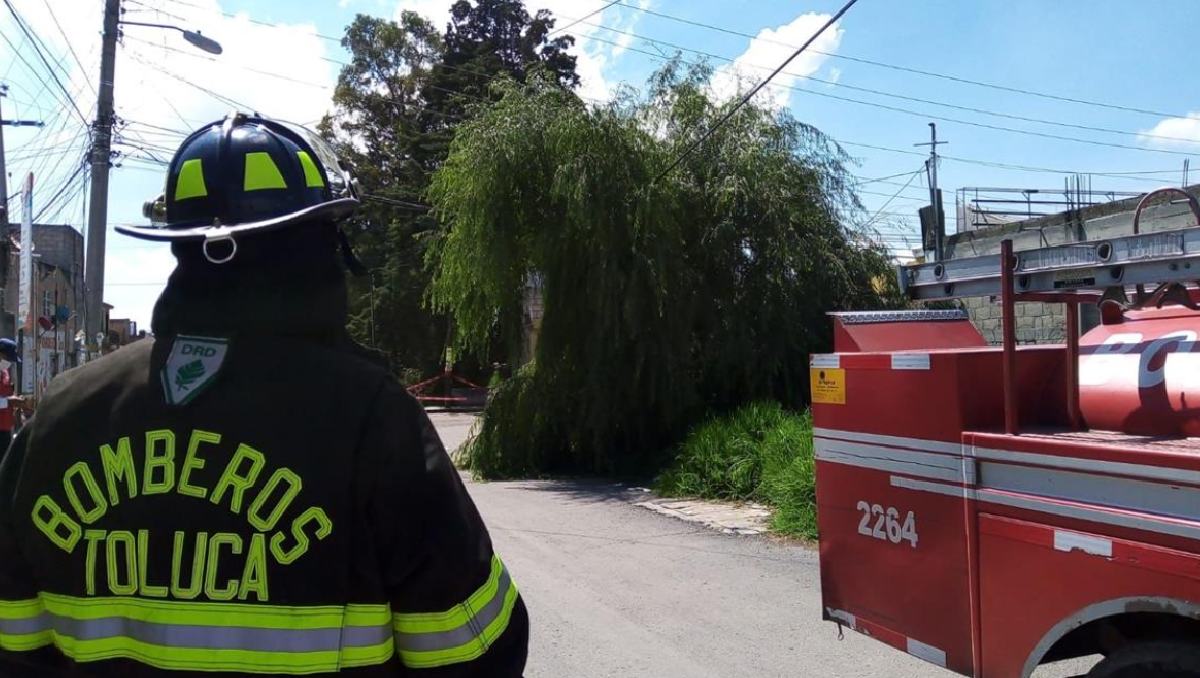 En el operativo participaron cuerpos de emergencia de Toluca y la Cruz Roja. | Foto: Ayuntamiento de Toluca