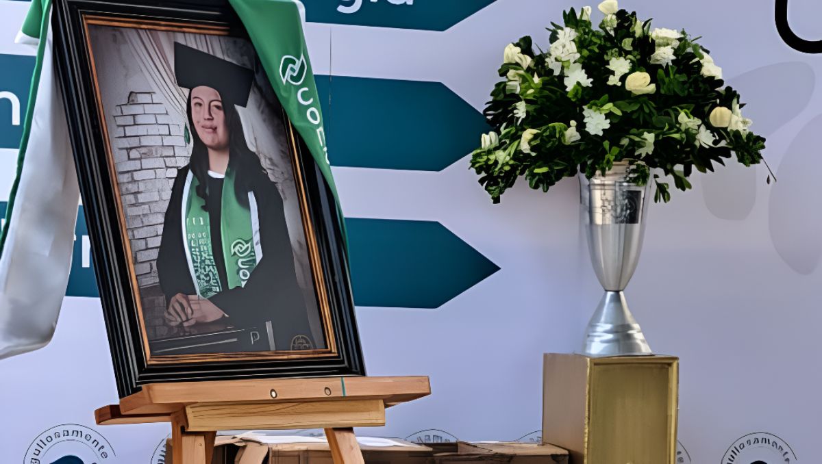 Pamela Carrillo Rocha fue recordada con rosas y aplausos en su ceremonia de graduación póstuma. | Especial