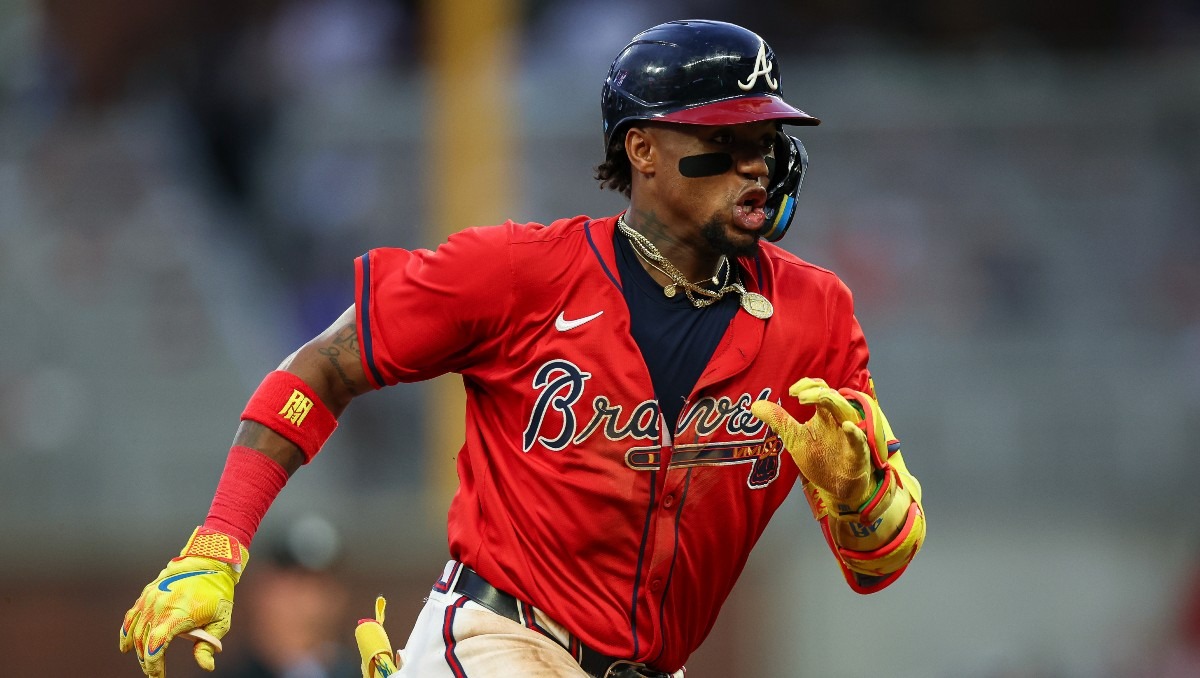 Ronald Acuña Jr. lanza misil y firma doble play en victoria de Braves (AP)