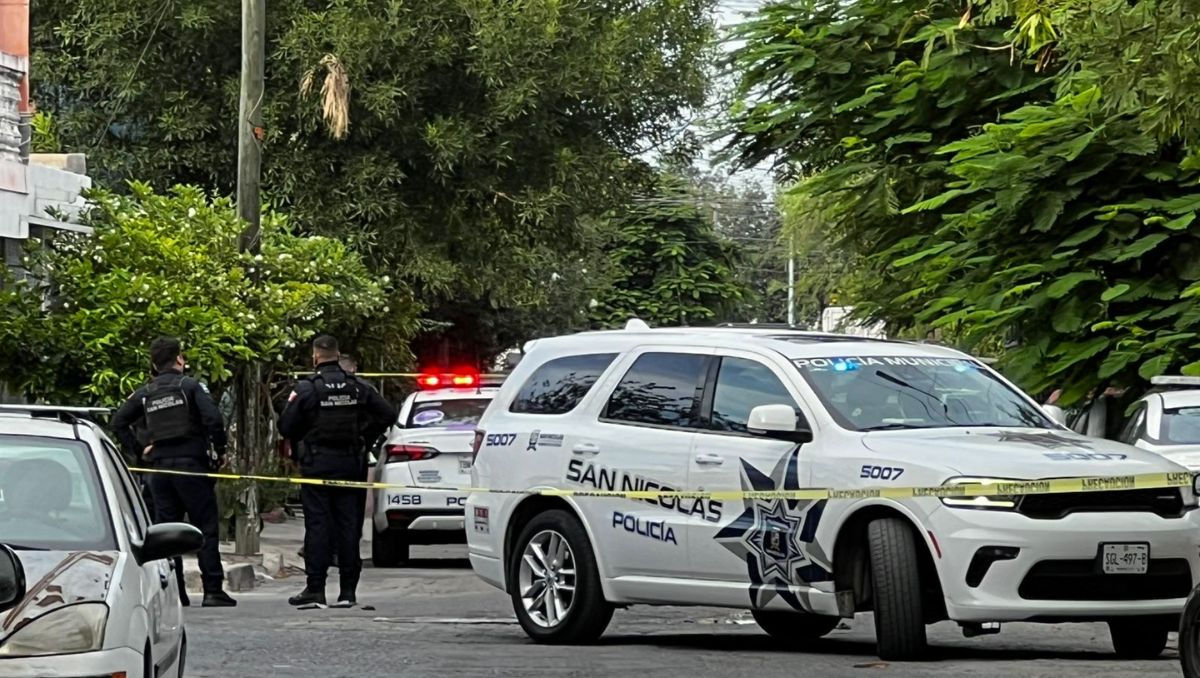 El ataque ocurrió sobre el cruce de las calles Halcón y Panda en el municipio de San Nicolás. | Edgar Plata