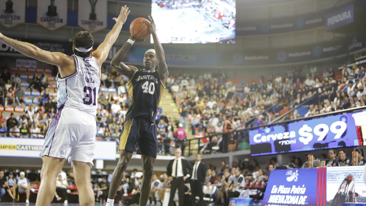 Chavanghn Lewis jugador más valioso, encesta de tres puntos (Foto: Cortesía Astros)