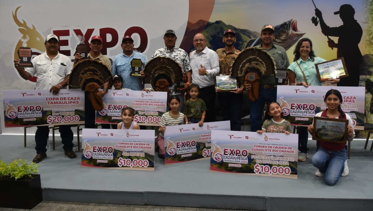 Se premiaron a los ganadores de torneos de caza deportiva en Tamaulipas.