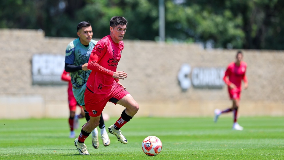 Gustavo del Prete fue el autor del gol de los Zorros, en el duelo de preparación de la UdeG (Foto: Cortesía @LeonesNegrosCF)