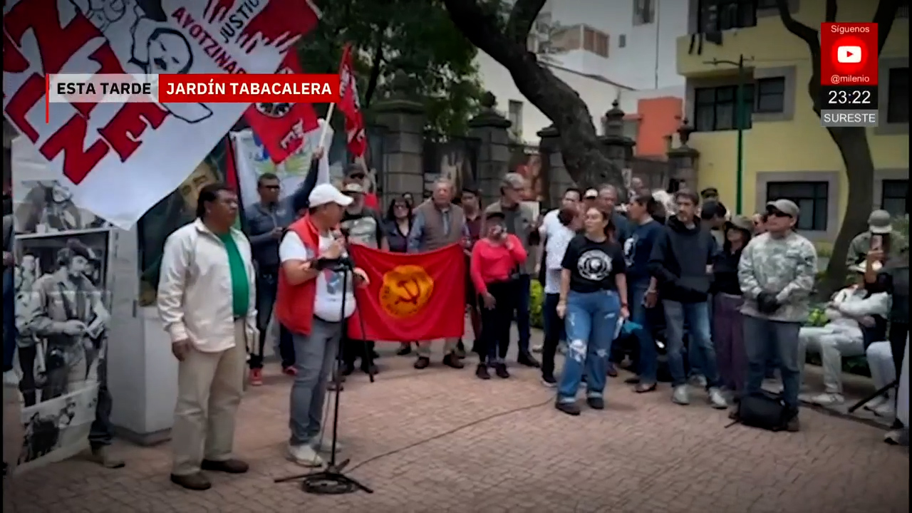 Protestan por reinstalación de esculturas de Fidel Castro y el Che Guevara en Cuauhtémoc