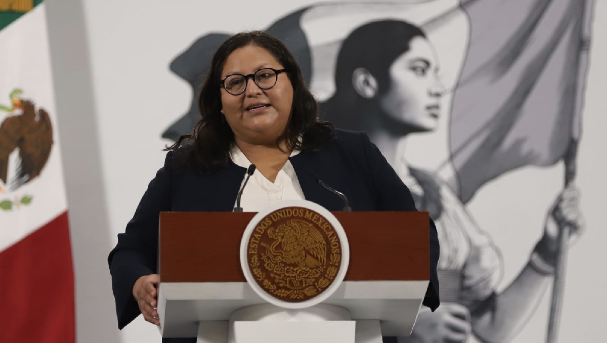 La secretaria de Mujeres, Citatlli Hernández, en la conferencia mañanera de hoy en Palacio Nacional. | Javier Ríos
