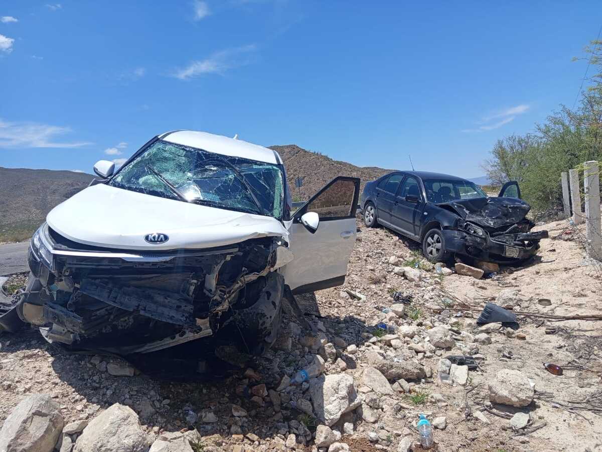 Tras el accidente, ambos conductores resultaron lesionados. | Especial