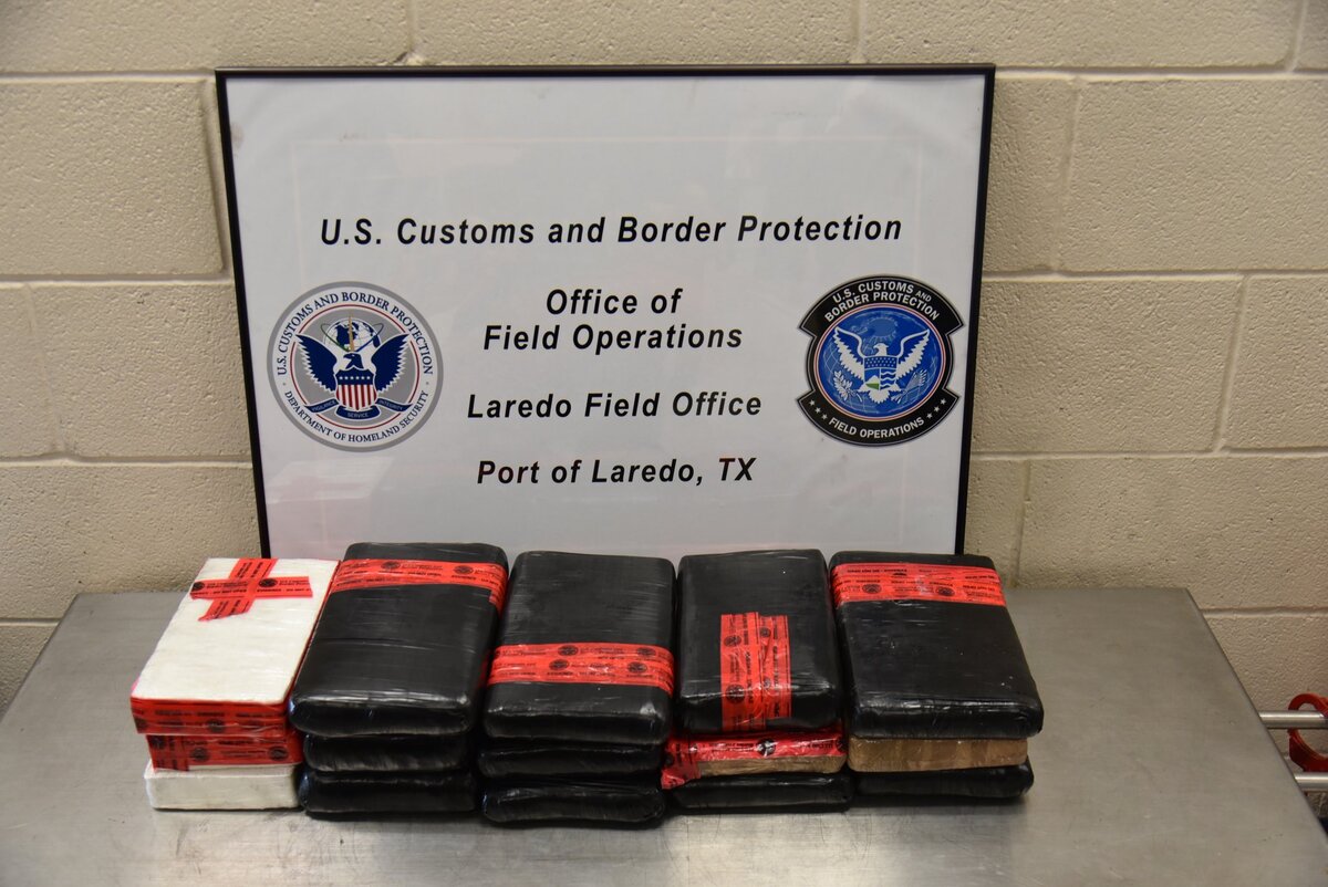Aseguran más de medio millón de dólares en cocaína en cruce de Laredo, Texas