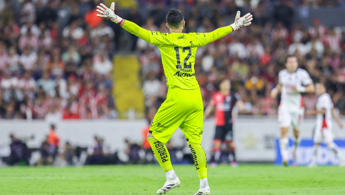 El colombiano se perdió las dos primeras fechas del Apertura 2025 con los Rojinegros (Foto: MexSport)