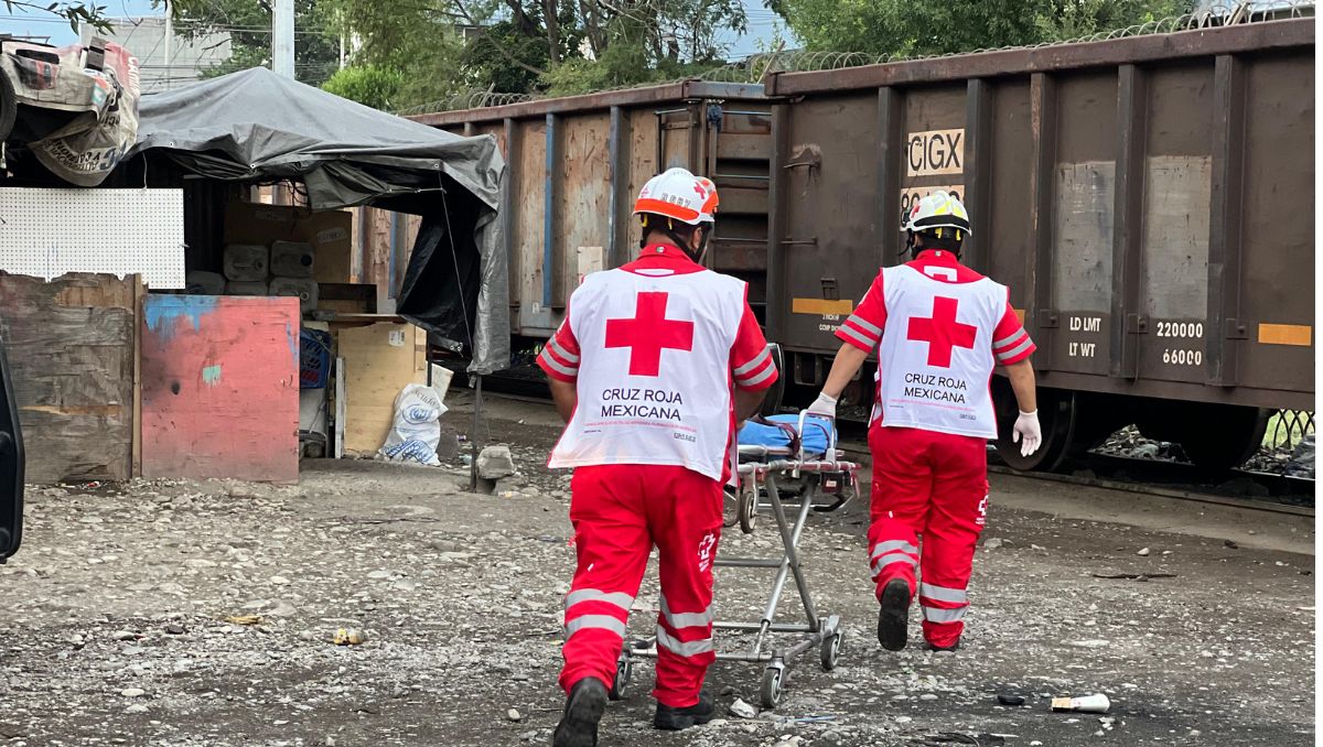Cuerpos de rescate brindaron auxilio al hombre. | Mayte Villasana
