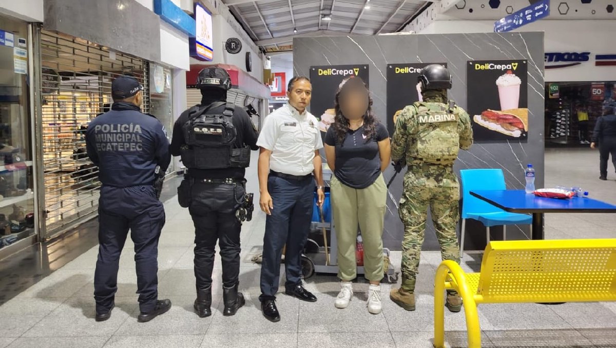La joven fue llevada a Plaza Coacalco mientras que a la madre le exigieron 40 mil pesos para su rescate. Foto: (Especial)
