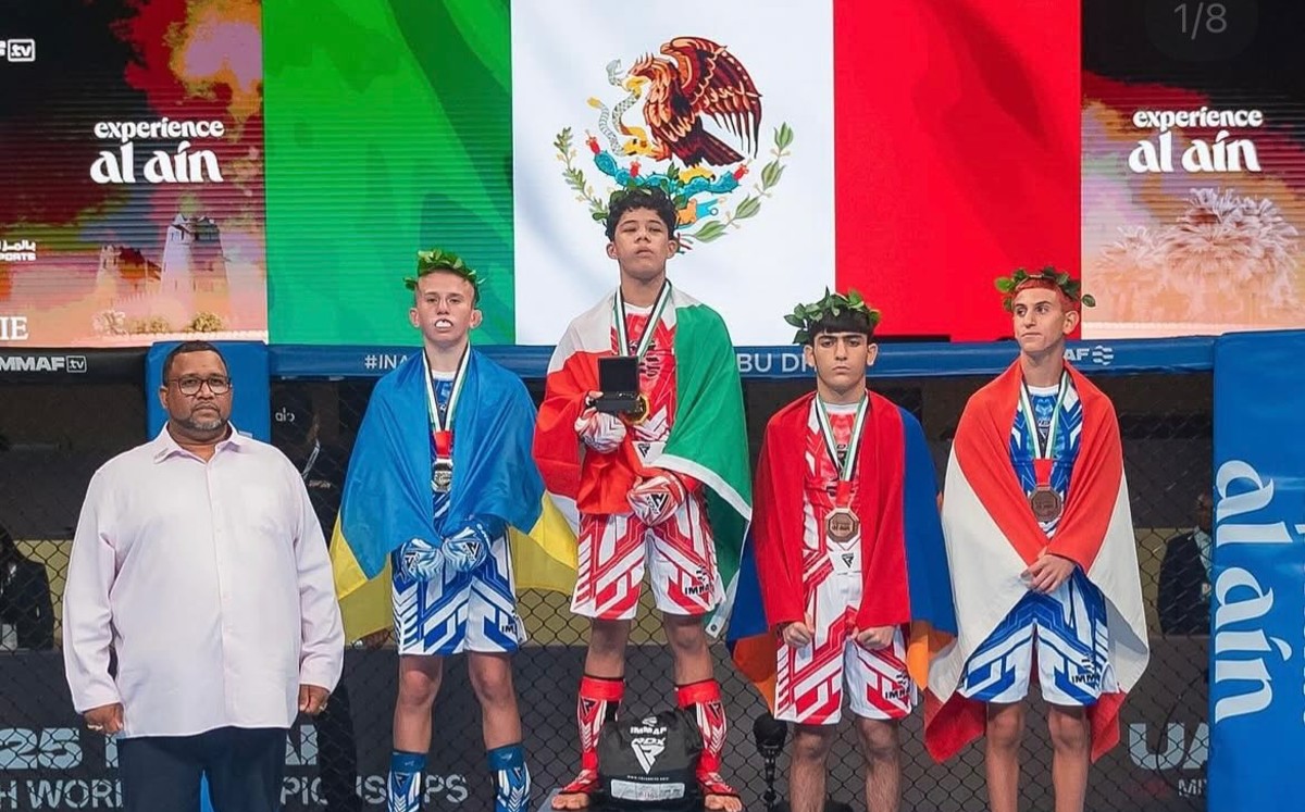 Siendo el primero mexicano nombrado campeón mundial en MMA. | Facebook